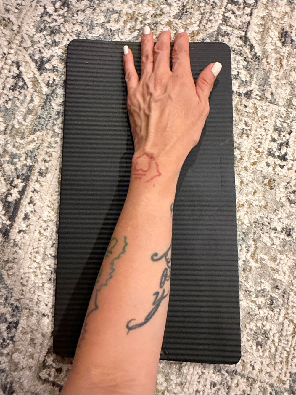 Black Ribbed extra cushion Exercise small Mat - Picture 5 of 5